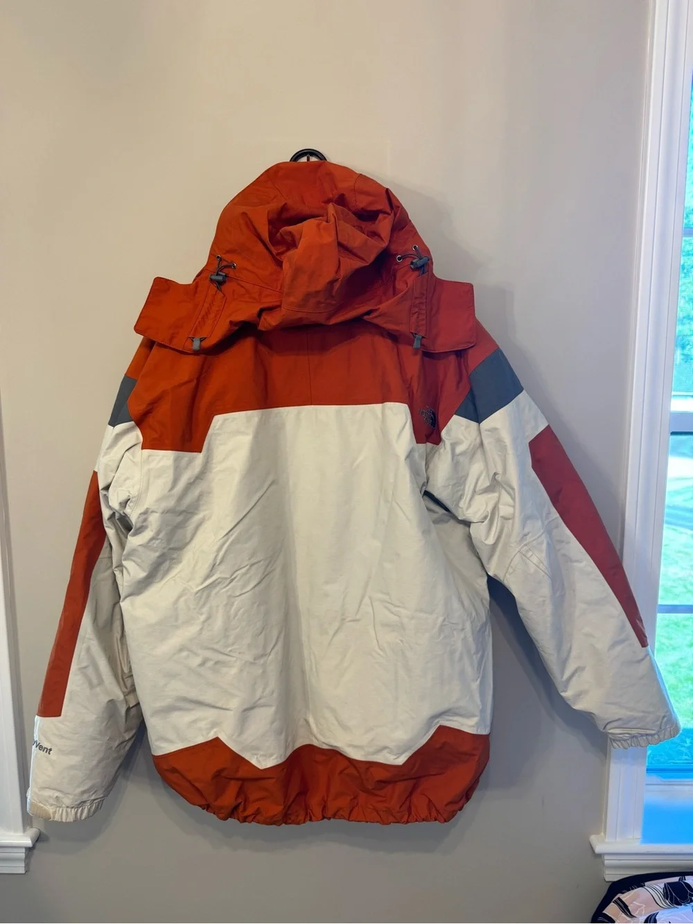 The North Face HyVent Colorblock Ski Jacket Cream Orange Gray Vintage Men's Sz L